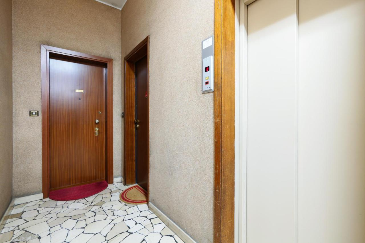 Primopiano - Romilli Apartment Milan Bagian luar foto